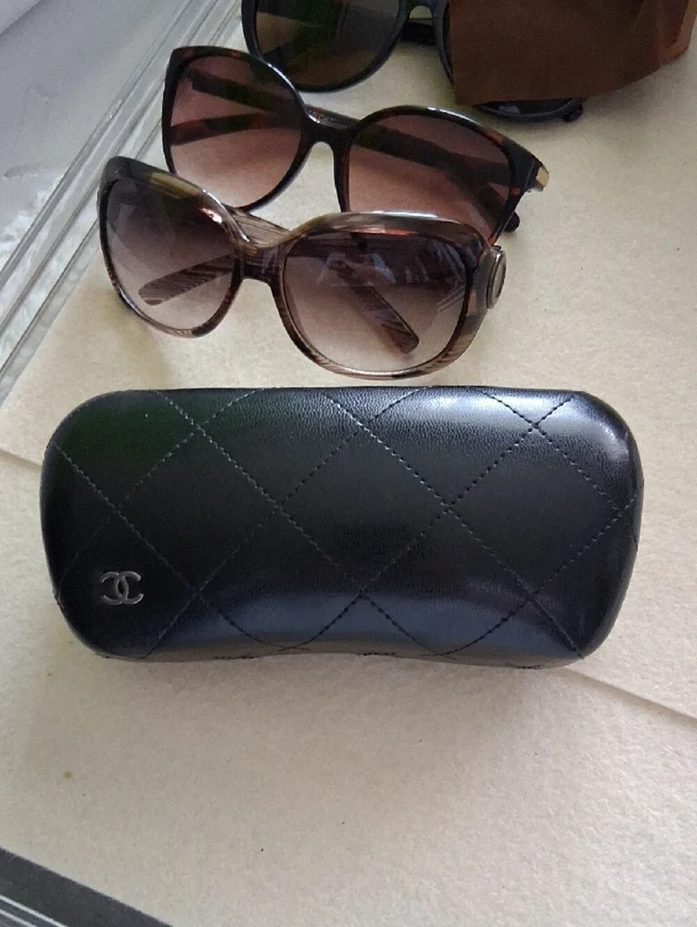 CHANEL classic sunglasses